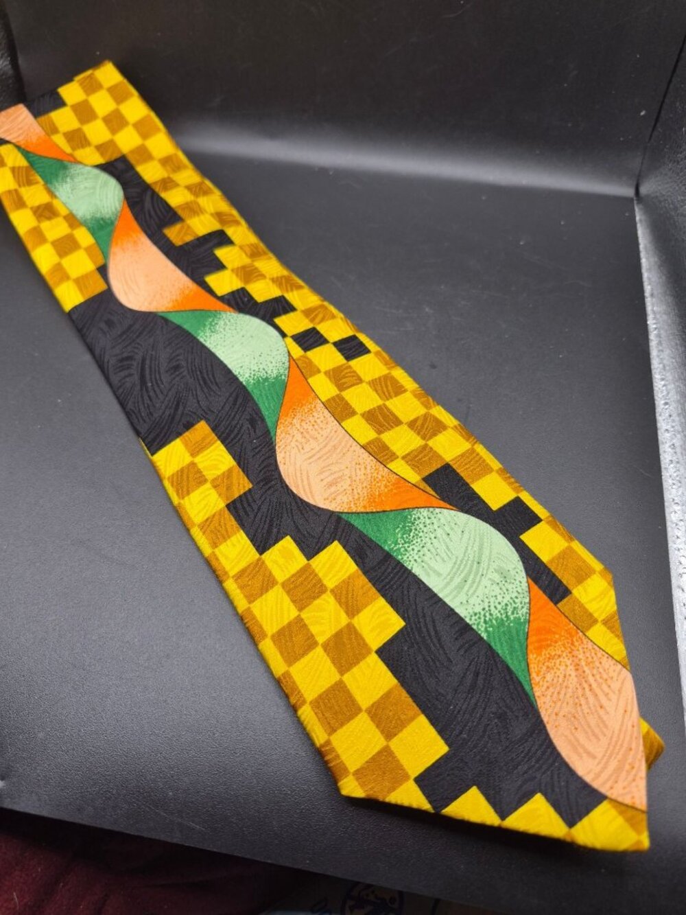 Rush Limbaugh Ripple No Boundaries Collection Mens Silk Tie Bold Yellow Black
